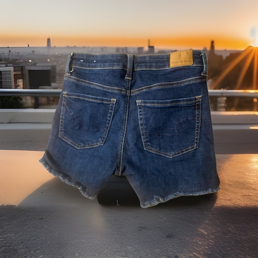 American Eagle Midi Next Level Stretch Cuffed‎ Raw Hem Denim Shorts Size 2